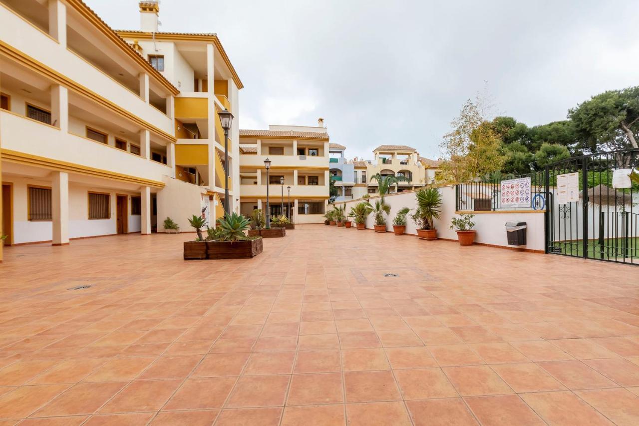 Ático con terraza-solárium y piscina 4-6 personas WIFI A/C Roda Exterior foto