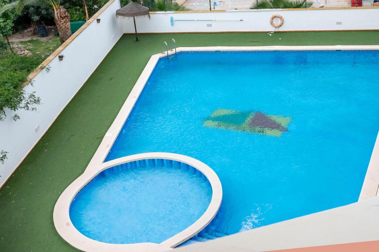 Ático con terraza-solárium y piscina 4-6 personas WIFI A/C Roda Exterior foto