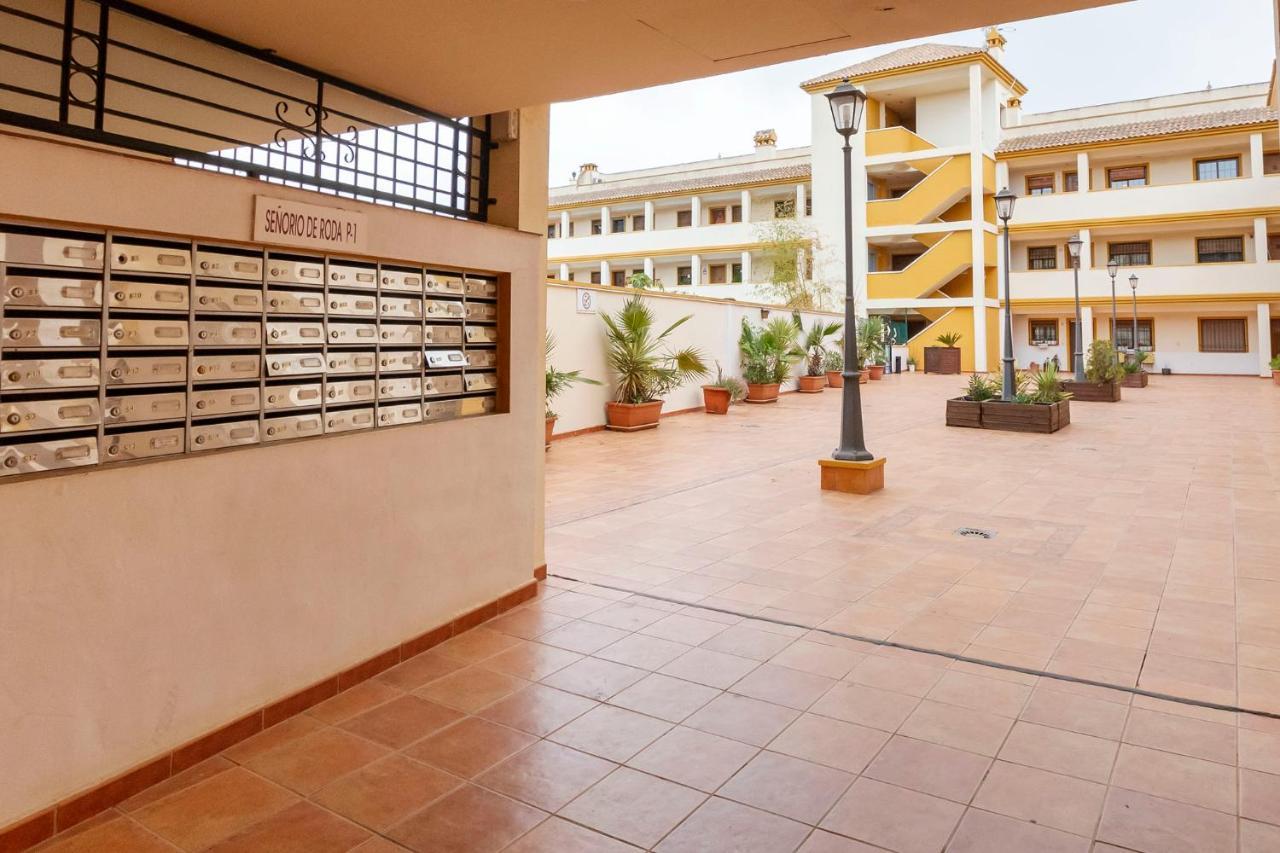 Ático con terraza-solárium y piscina 4-6 personas WIFI A/C Roda Exterior foto